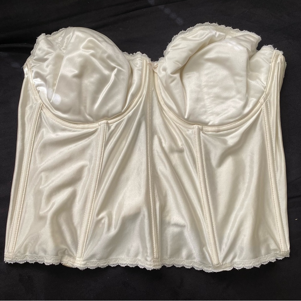 42DD Va Bien Corset white corset euc